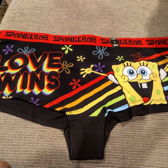 Torrid 3 Spongebob "Love Wins" Cotton Boyshort - Picture 1 of 3